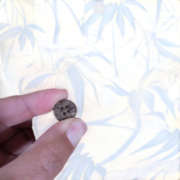 Tommy Bahama Bundle of 3 Silk Short Sleeve Button Down Tops Tropical Hawaiian XL - Picture 11 of 16